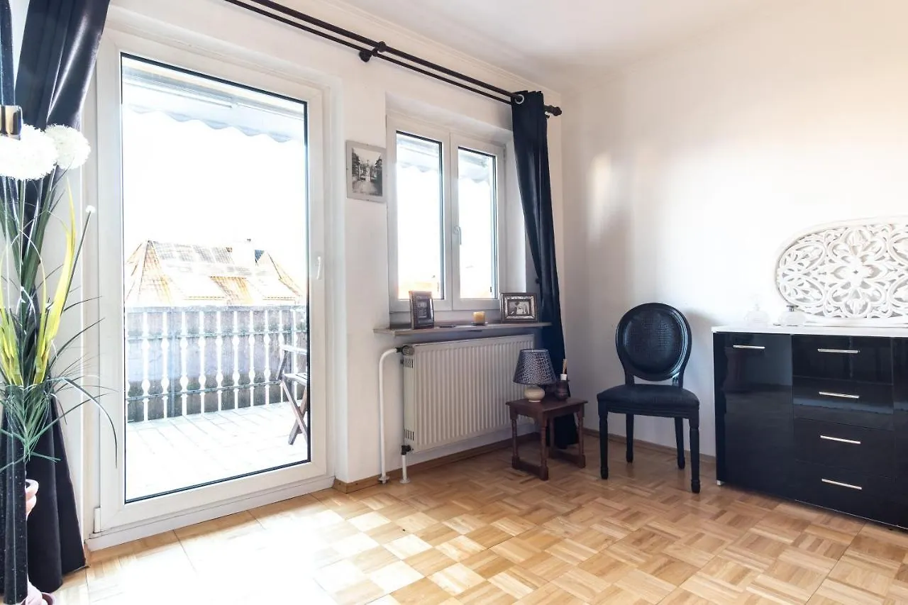 Cruwzo I Holiday Home With Balcony, Garden And Terrace Núremberg 0*,  Alemania
