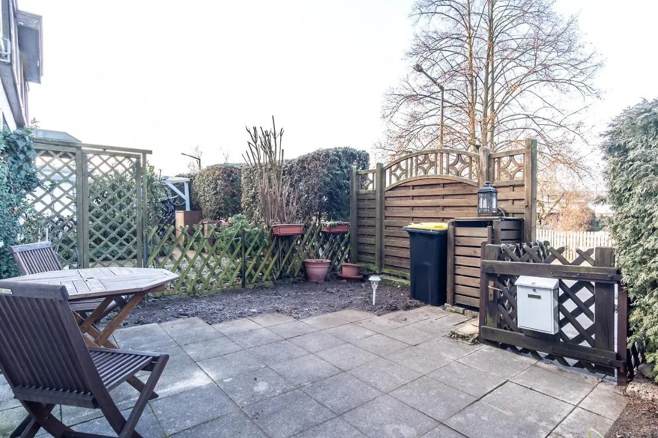 Cruwzo I Holiday Home With Balcony, Garden And Terrace Núremberg